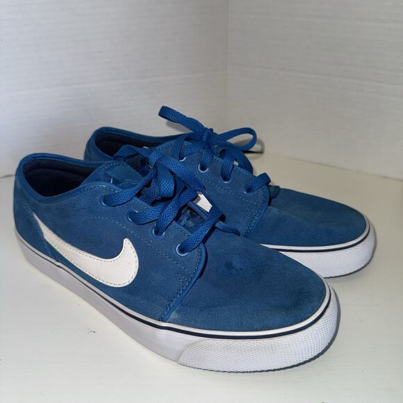 Nike Mens Size 8.5 Blue/white Lace Up Toki Low Sneakers - Picture 1 of 6